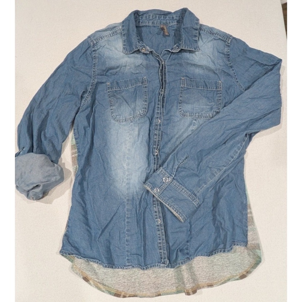 Vanity Denim Shirt Women L Blue Excellent Plaid Back Snap Western Mixed Media